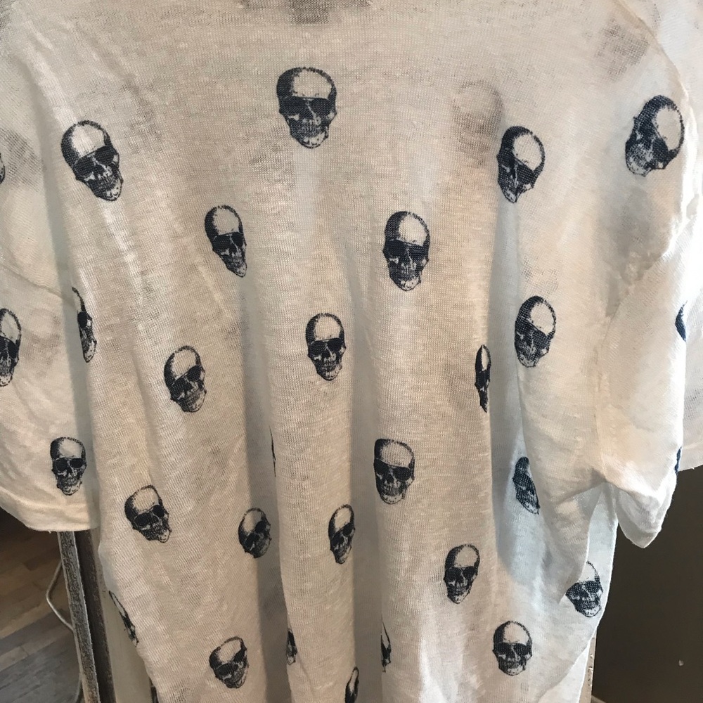 Short sleeve skull tee